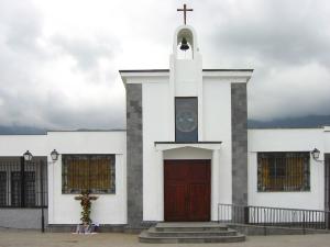 Parroquia de Fátima y Cofradía del Cristo de las Caídas.
