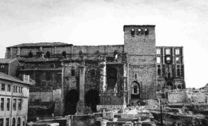 La catedral de Santander tras el incendio de 1941 