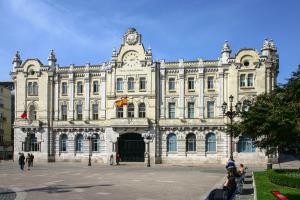 Sede del Ayuntamiento de Santander, ubicada en el centro de la ciudad