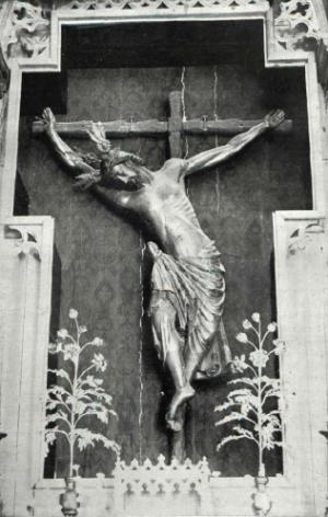 Escultura gótica del Cristo de San Pedro en su antigua ubicación en la iglesia del mismo nombre.