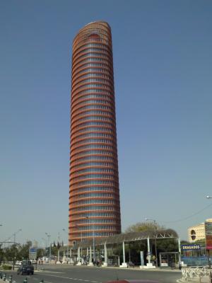 Torre Sevilla, de César Pelli, en la isla de la Cartuja 