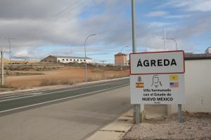 Señal de entrada a Ágreda por la carretera de Soria (N-122).