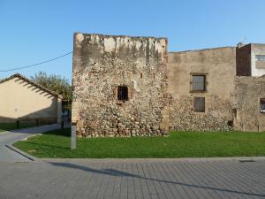 Torre del Bou, medieval y esquinera