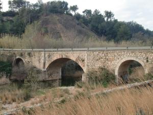 Puente de Goi, escenario de la batalla que supuso la caída de Valls durante la Francesada.