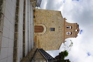 Iglesia de Aldeanueva de Barbarroya