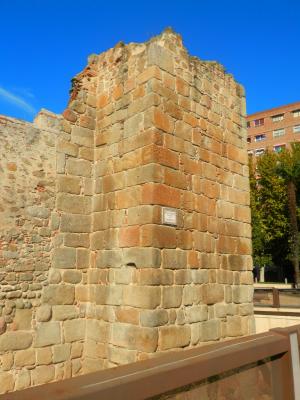 Torre de la muralla árabe