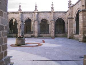 Claustro de Santa María la Mayor