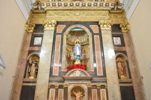 Altar Mayor con el retablo de la Purísima Concepción