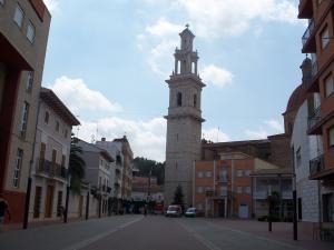 Plaça de Torís, Església i Casa de la Vila
