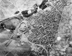 Vista aérea de la localidad, mediados del siglo XX