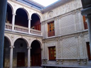 Palacio del Licenciado Butrón, sede del Archivo General de Castilla y León
