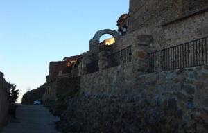 Restos de la muralla de Alcalá de Moncayo.