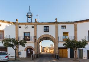  El Ayuntamiento de Chodes, situado en la Plaza de España