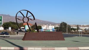 Monumento a la Mancomunidad de Municipios del Bajo Anadrax en Huércal de Almería