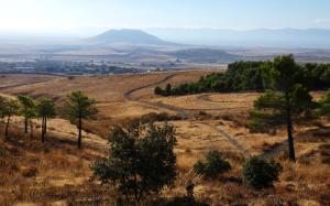 Vista desde la sierra de Noez, con la sierra de Layos en segundo plano