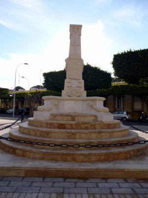 Monumento a los Héroes de Taxdirt